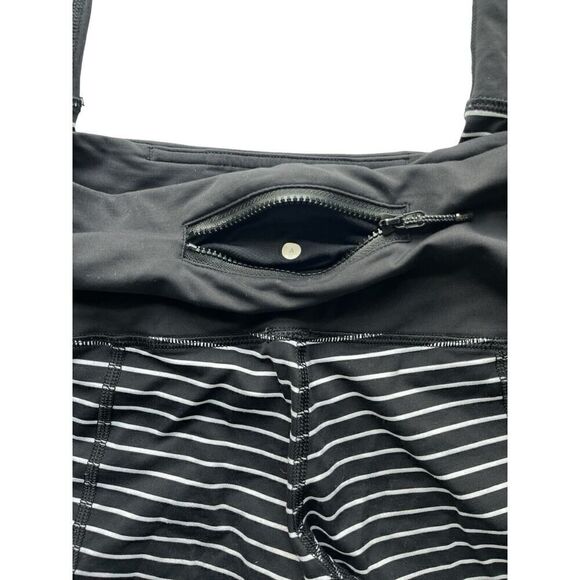 LULULEMON Runday Crop Leggings Parallel Stripe Black White Size 4 Zippers RARE - Picture 5 of 5